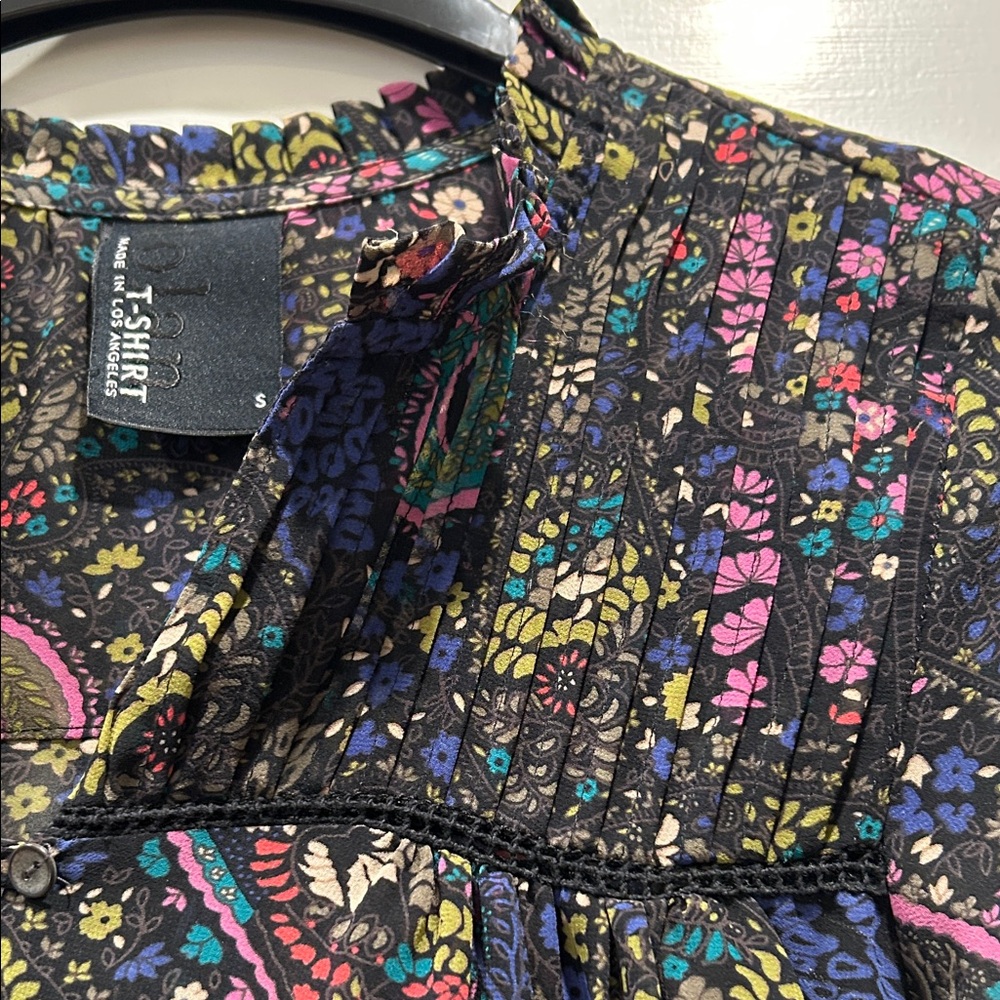 Dolan Black Multicolor Paisley Blouse